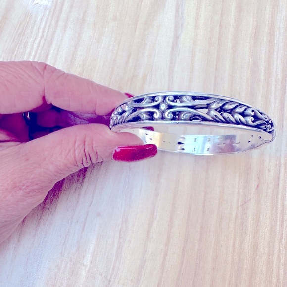 Brighton Jewelry - Retired Brighton Bangle Bracelet